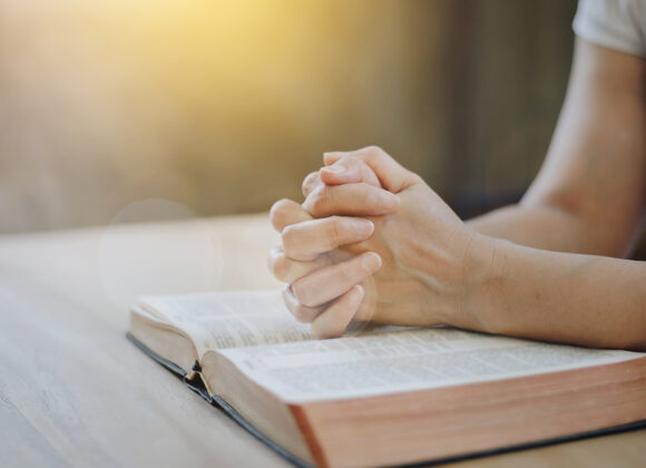 LA ORACION Y NUESTRA ACTITUD A DIOS