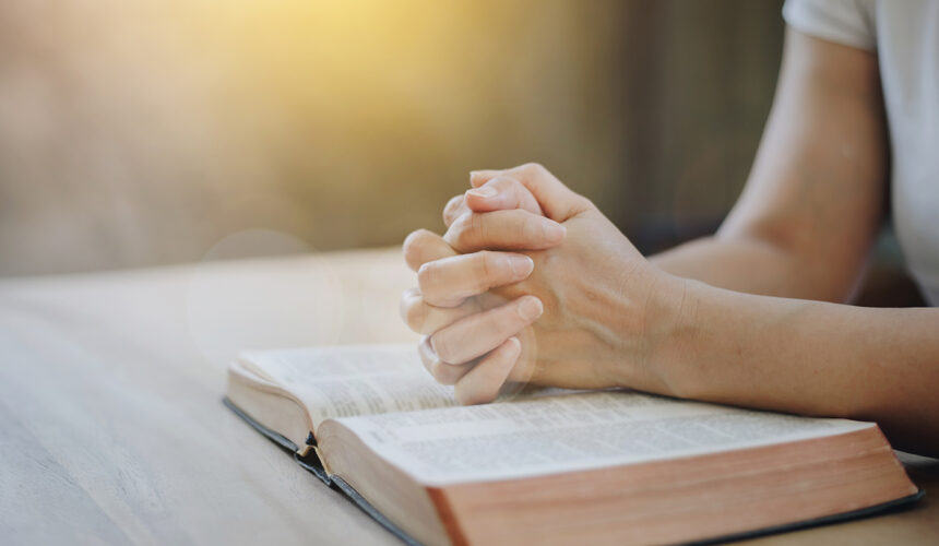 LA ORACION Y NUESTRA ACTITUD A DIOS